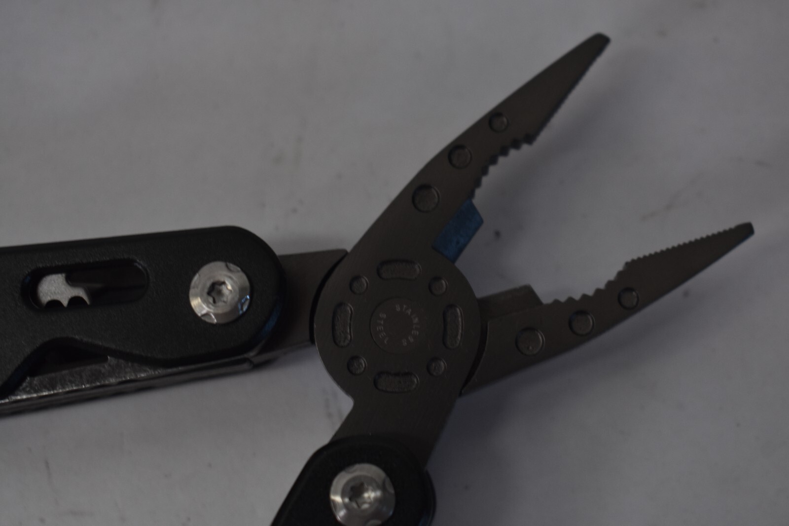 Basecamp Multi Mate Multi Tool 13 in 1 Stainless Steel Black 4-1/10″ BC7804