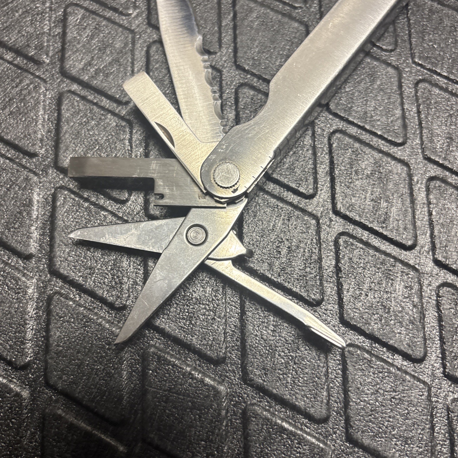 Vintage Original Leatherman Pocket Survival Tool 2 PST II Stamped 0496 / 0896