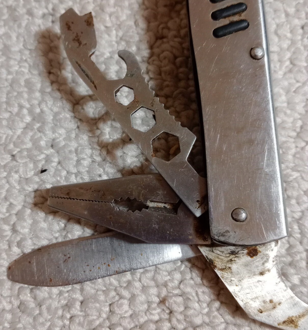 Silver 5.5″ Tall Stainless Steel Multi-Tool 23