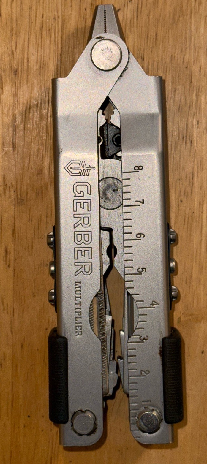 Gerber SILVER Multi-Plier 600 Pristine Condition w/ Carbide Cutter & Free Ship