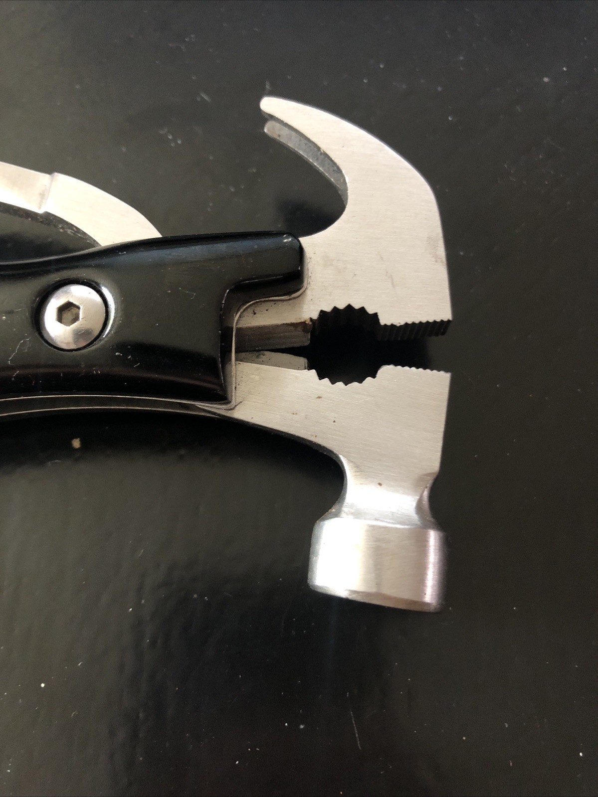 Stanley 11-in-1 Hammer Multi-Tool Hammer Screwdriver Pliers Saw File TB
