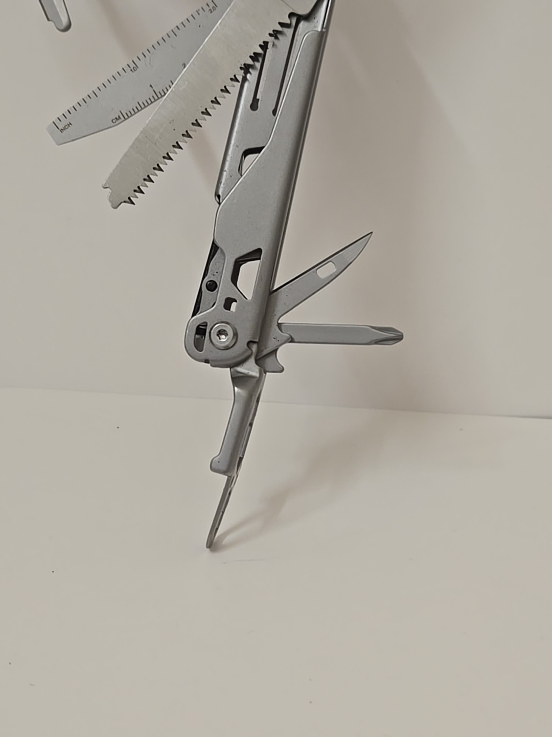 NexTool Flagship Captain Multi Tool Locking Mechanism Stainless Handles