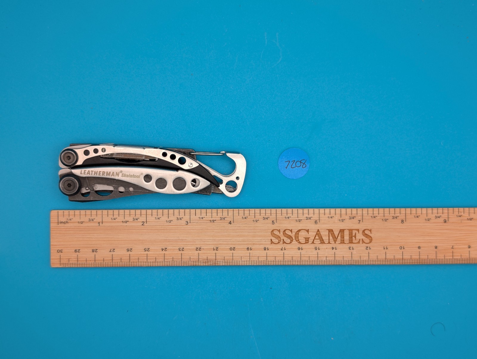 LEATHERMAN Skeletool Multi Tool – Combo Blade Knife Pliers! Silver & Black!
