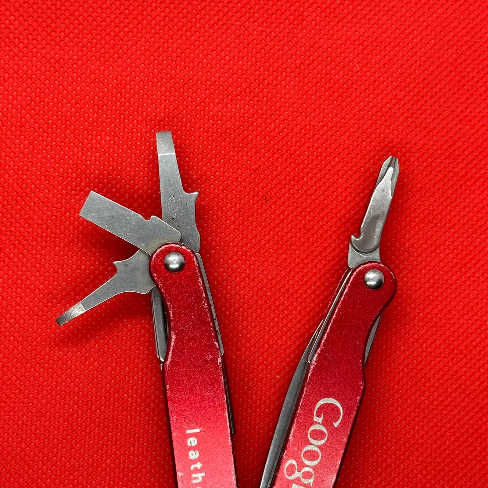 Red “Google” Leatherman Juice C2 Multitool. Discontinued/Retired **READ**