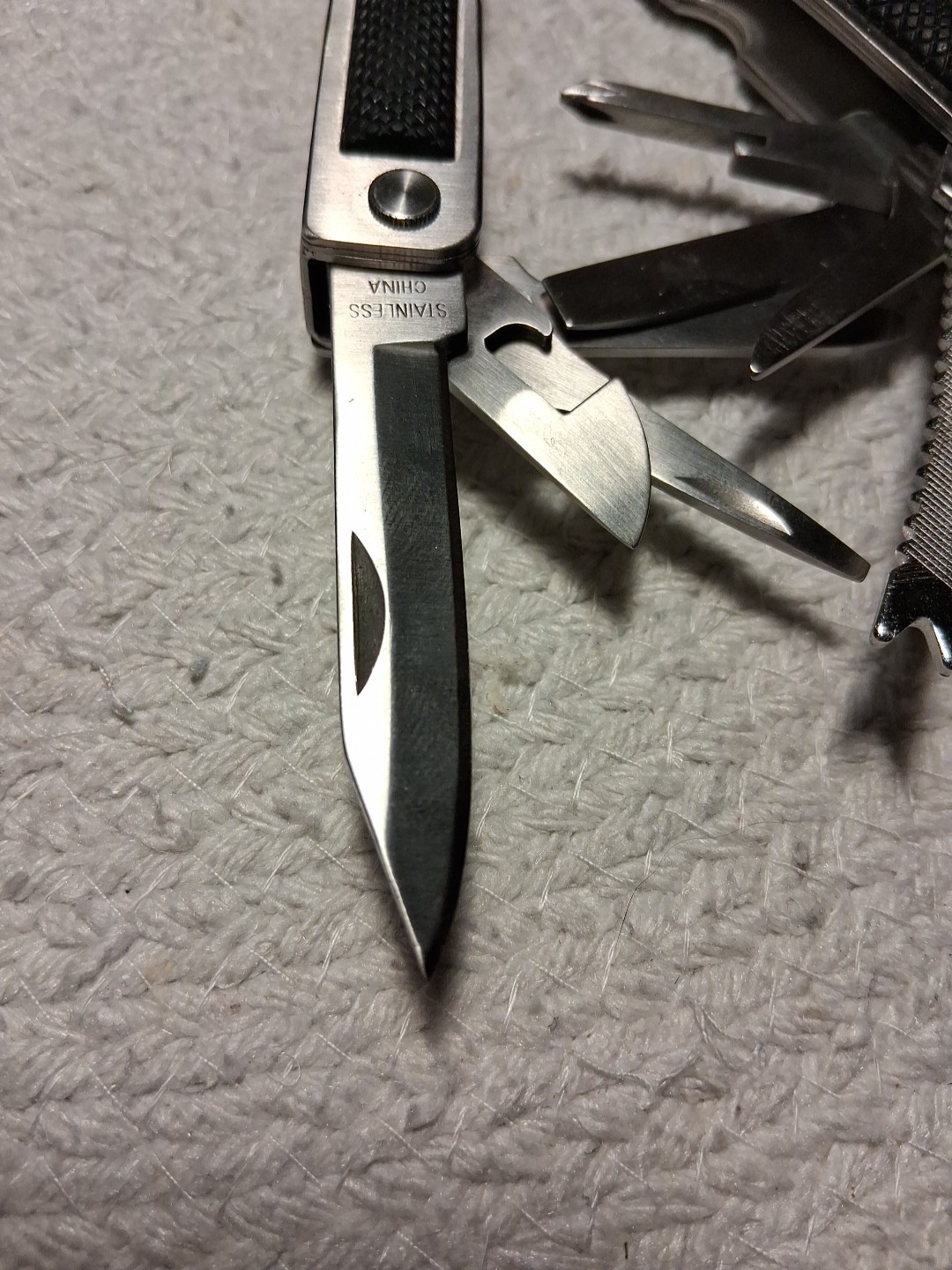 Multi Tool Pliers Stainless Survival Saw Screwdriver Knife Outdoors Camping