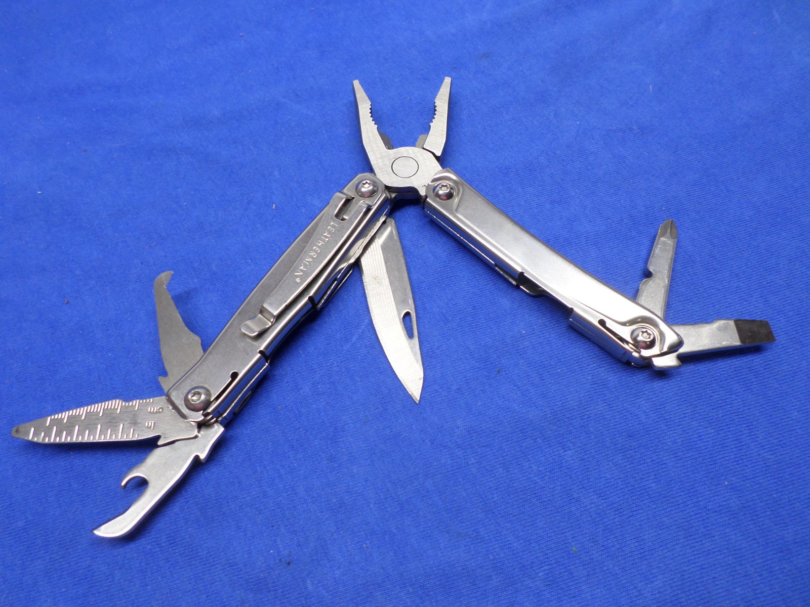 Leatherman REV Multi Tool 0920 Nice!