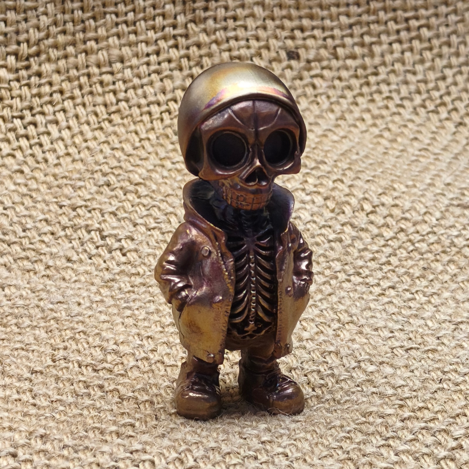 Purple copper cape skeleton death skull Gator ornament Solid handcraft statue