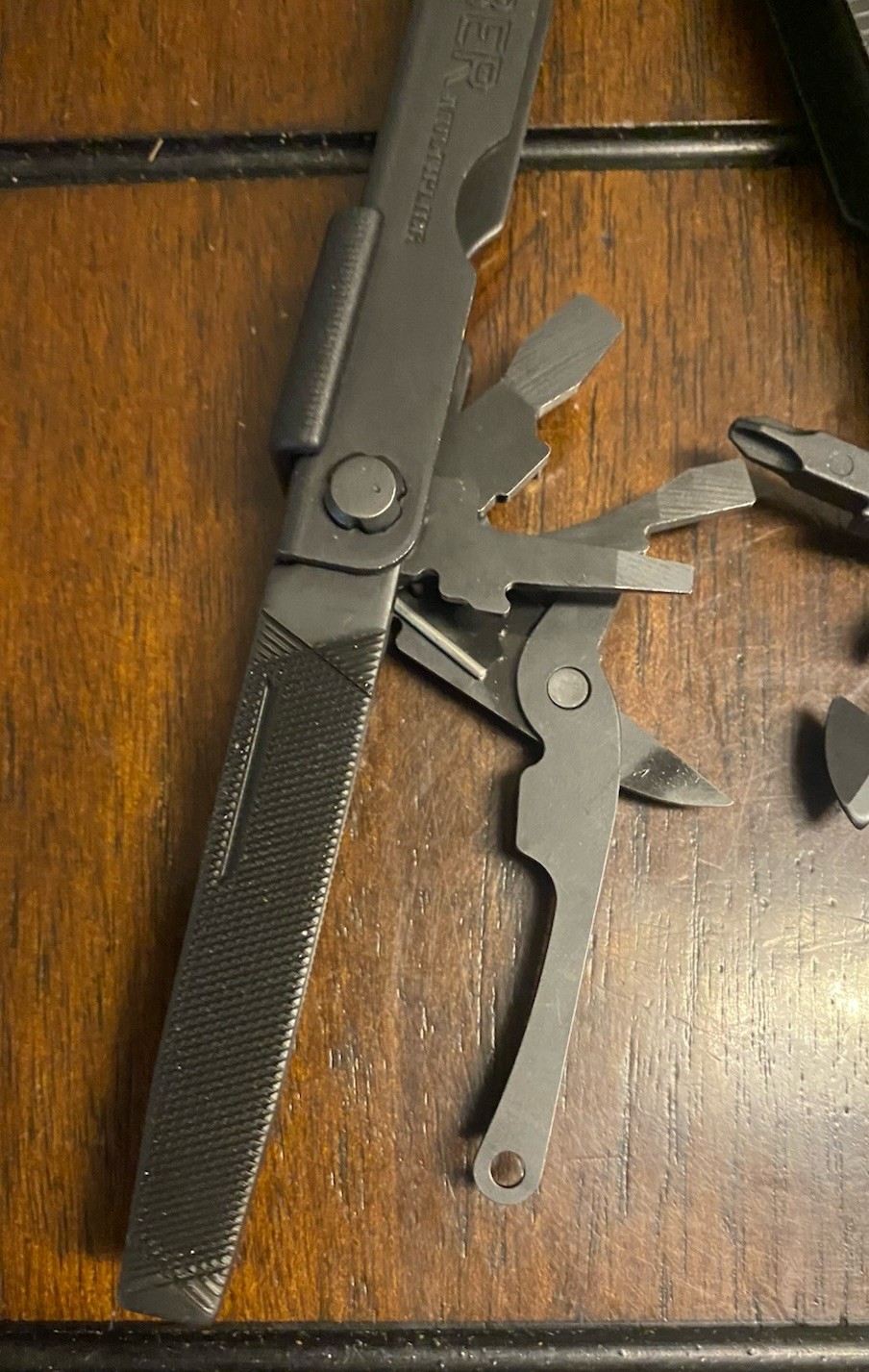 ORIGINAL Gerber MP600 Needle Nose Multi-Plier Multitool W/Belt Sheath – USA