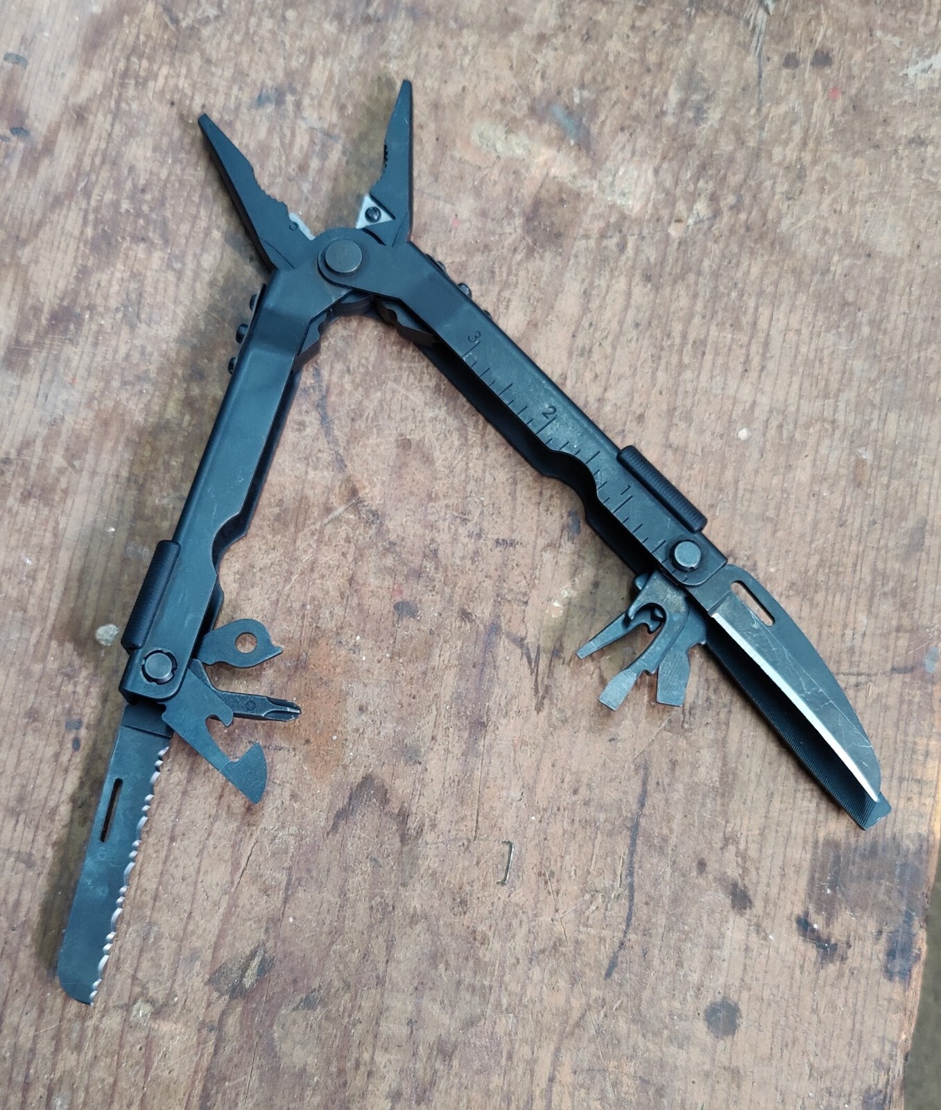 Gerber MP600 Multi-Plier Multi-Tool w/ Carbide Cutters & Sheath