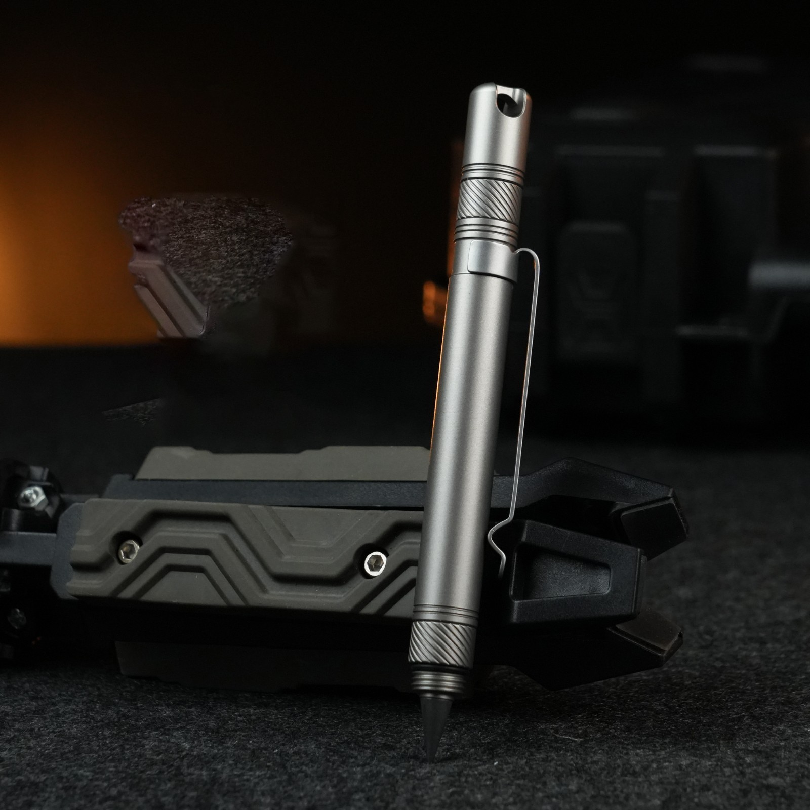 Titanium Alloy EDC Writing Pen Glass Breaker Outdoor Pocket Tool