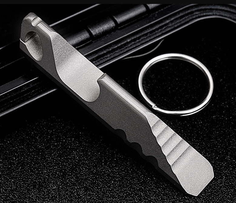 Outdoor Mini Titanium Keychain Pry Bar Crowbar Opener Portable Multi EDC Tools A
