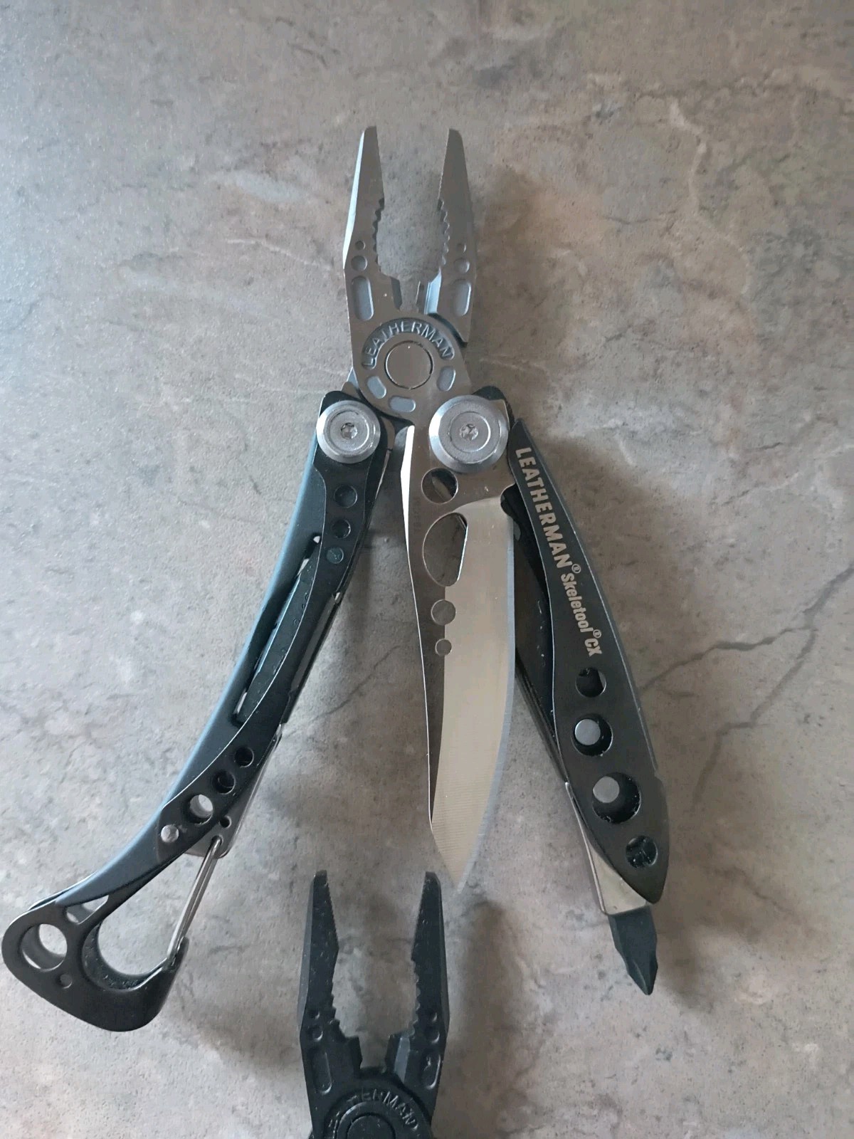 Leatherman Skeletool CX Plain Edge Knife 154CM Lot Od Green/Black Stainless