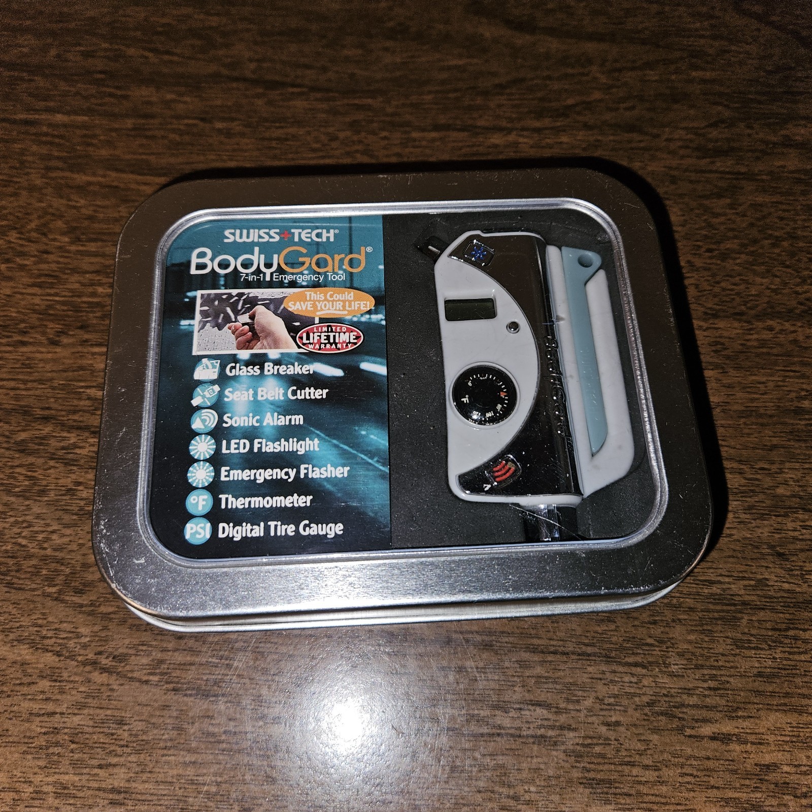 Swiss Tech Bodyguard Survivor-Emergency Tool Platinum Series