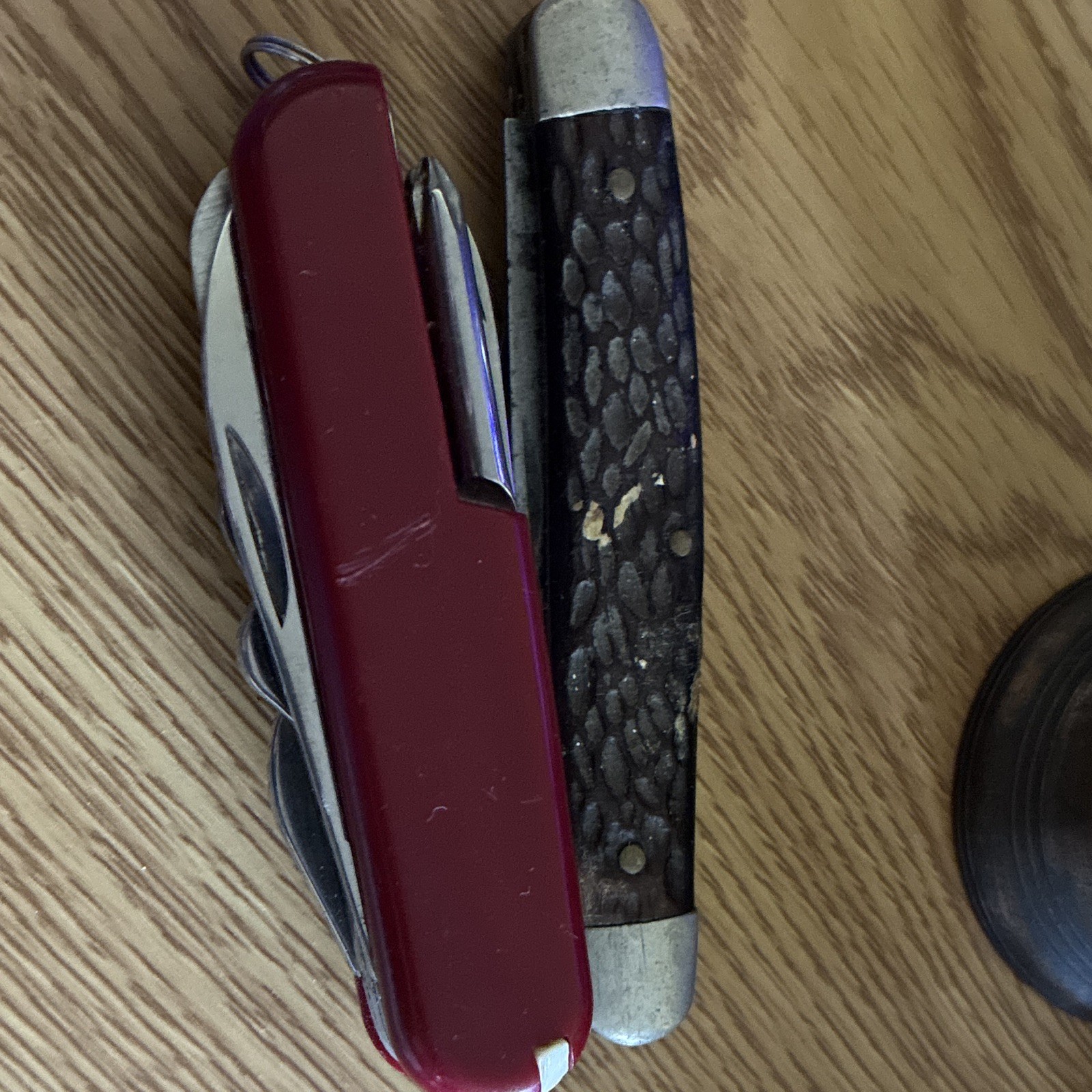 Red 11-in-1 Compass Multi-Tool Pocket Knife Corkscrew 2.5in SS Blade