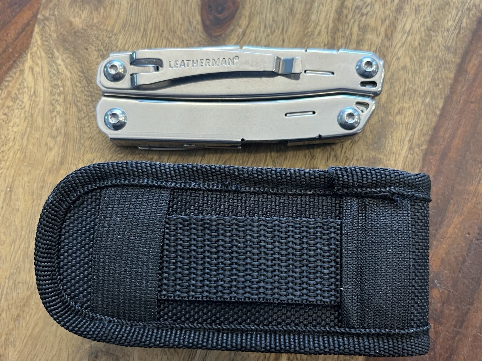 LEATHERMAN SIDEKICK® 14 Tool Stainless Steel Multi-Tool Green w/Nylon Sheath