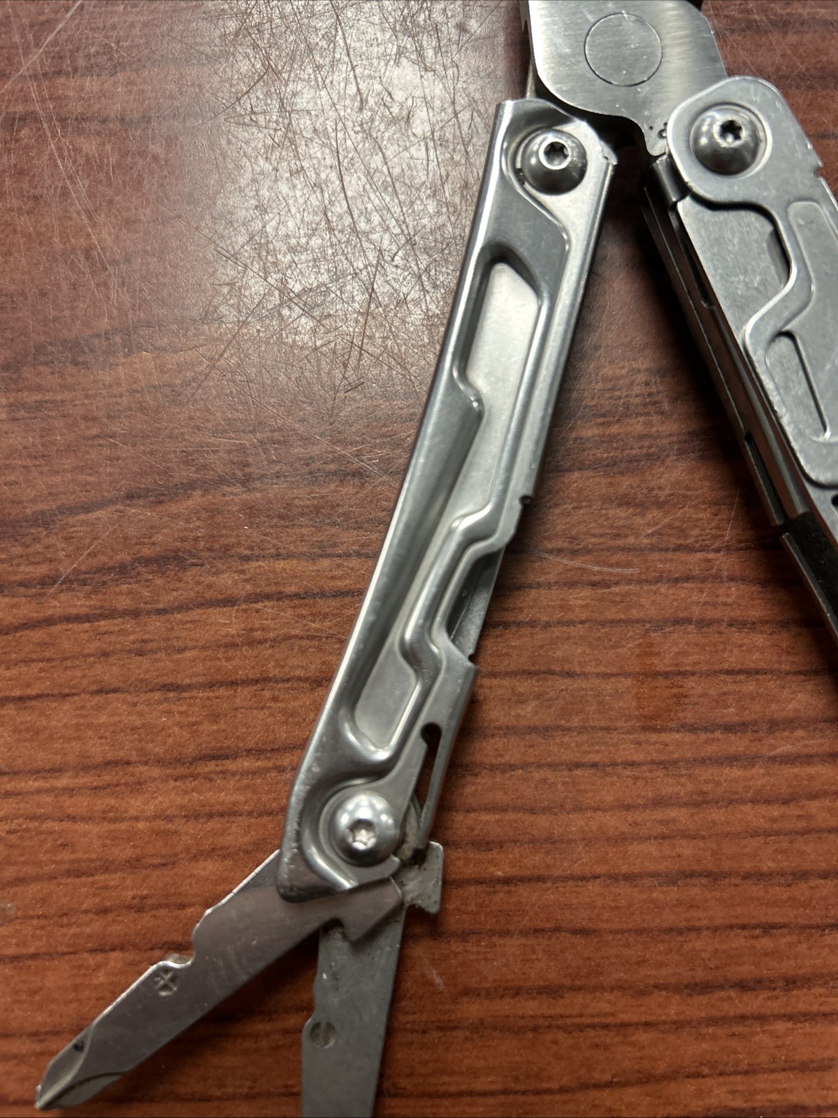 Leatherman Rev 3.8″ Multi-Tool, Stainless
