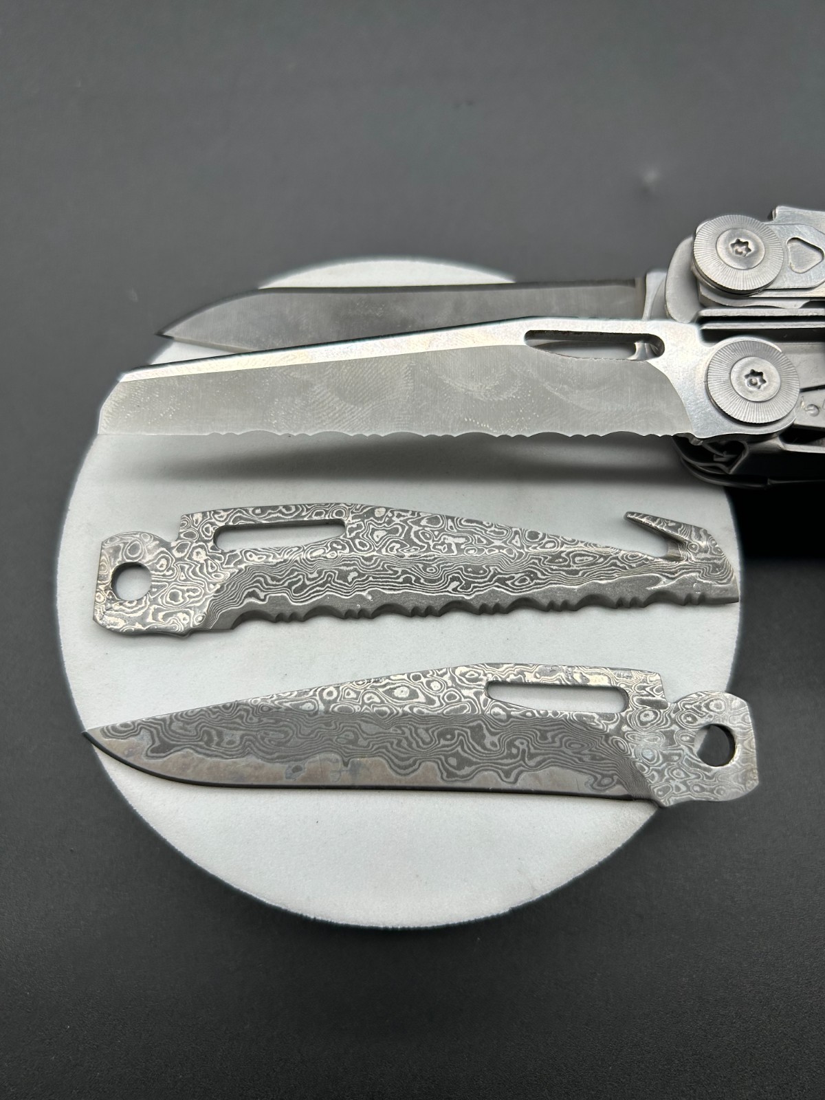 Tactical Damascus Upgrade Combo for Leatherman Surge – VG10 Main Knife & Wood Sa