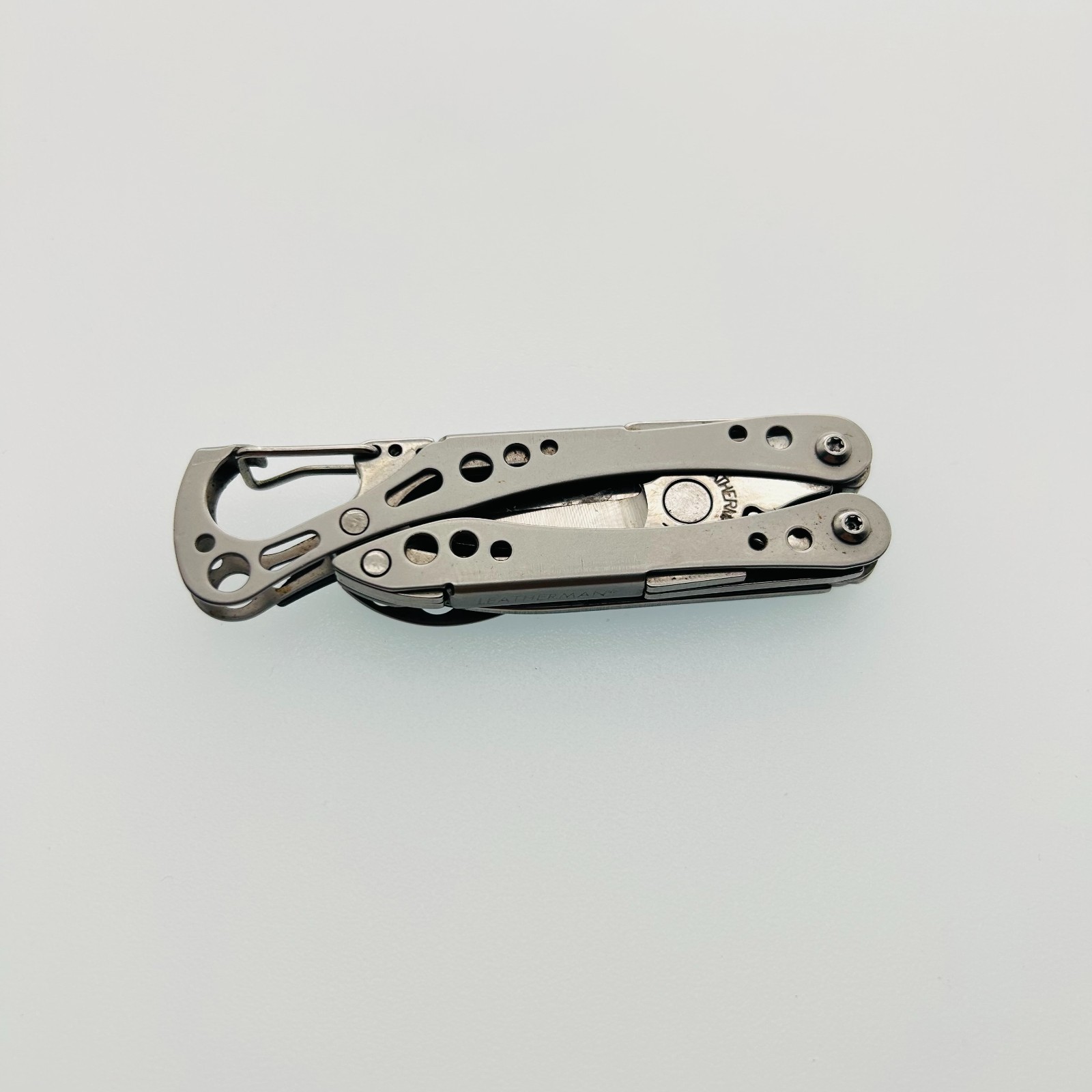 Leatherman Style CS Multi-Tool – 5-in-1 Keychain EDC,Scissors & Blade(CODE41)