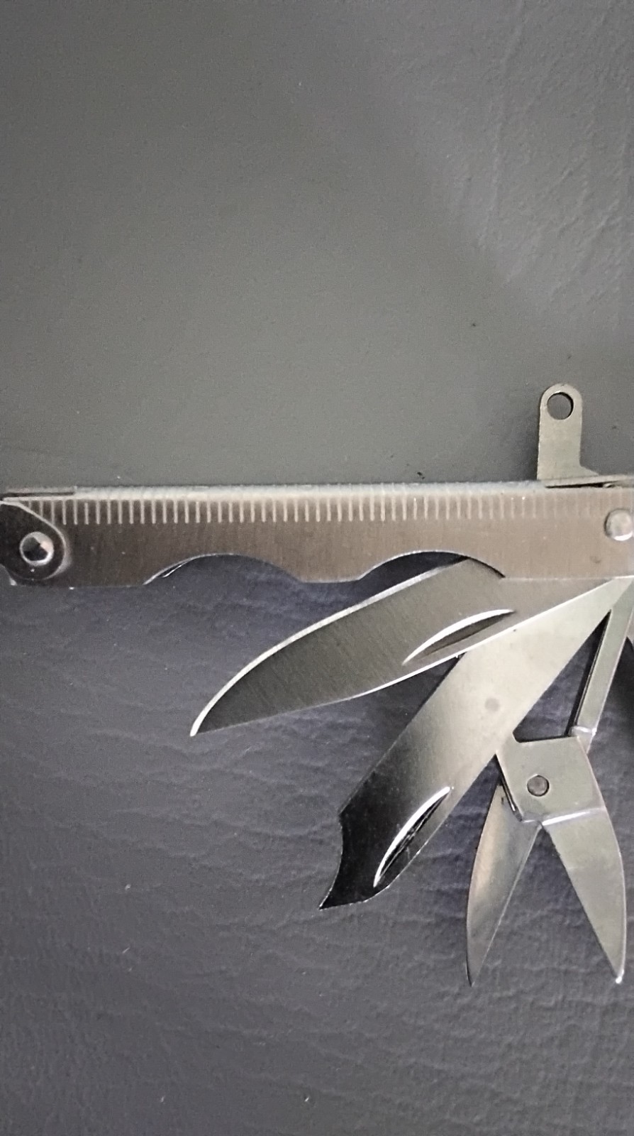 Compact Pocket Size Multi-Too