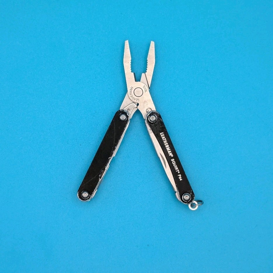 Leatherman SQUIRT PS4 Multi-Tool With Pliers Scissors Knife BLACK!