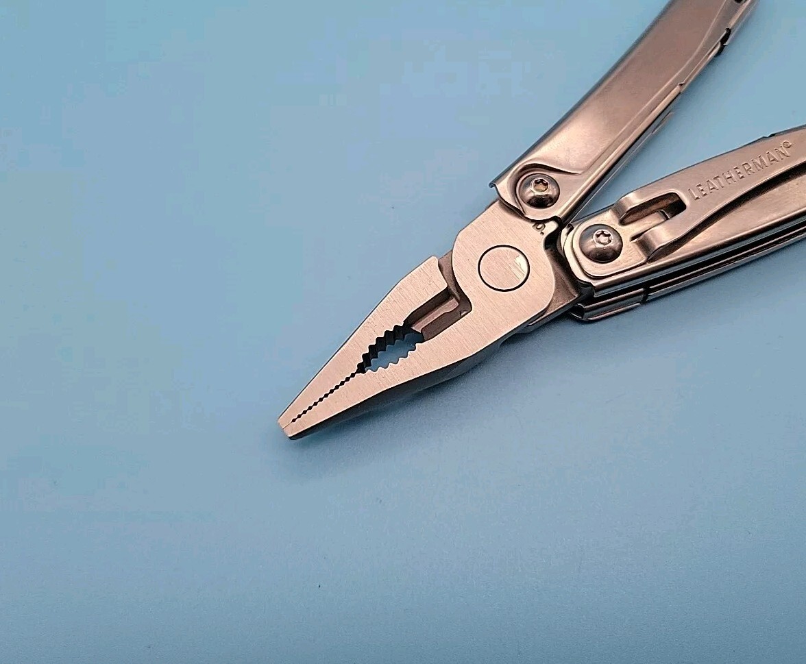 Leatherman Rev Multi-Tool – Pliers, Knife, Screwdrivers, Can Opener, File