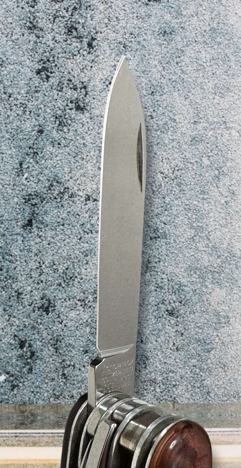 VICTORINOX SWITZERLAND OFFICIER SUISSE Stainless Rostfrei 16-Function Multi-Tool