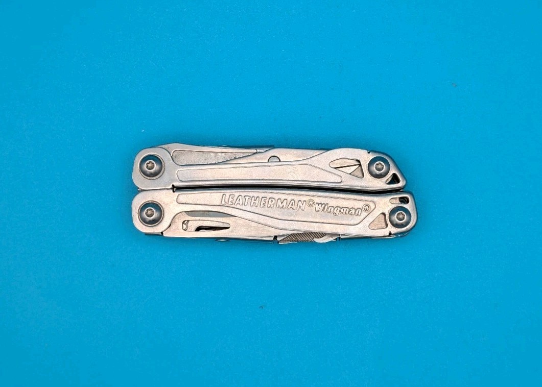 LEATHERMAN WINGMAN MULTI-TOOL! FAST SHIPPING!