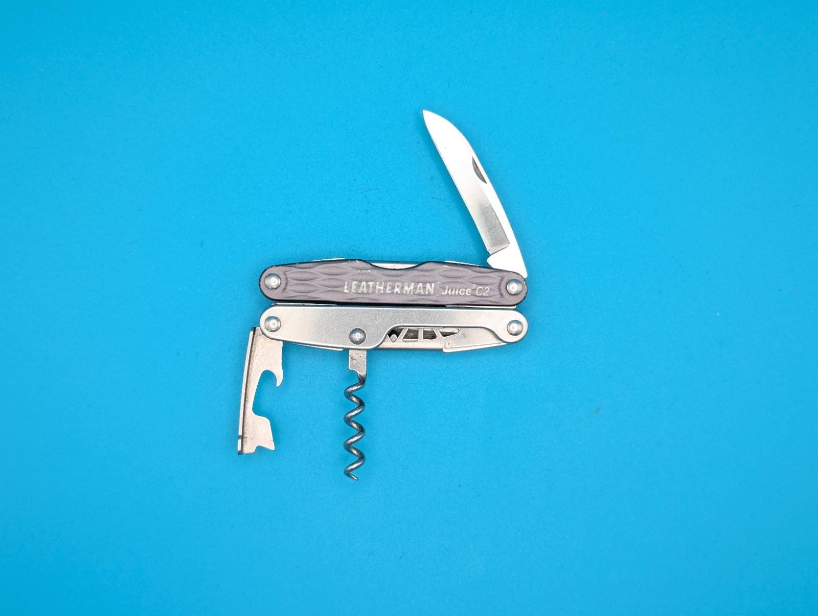 Leatherman Juice C2 Gray Multi Tool! RETIRED!