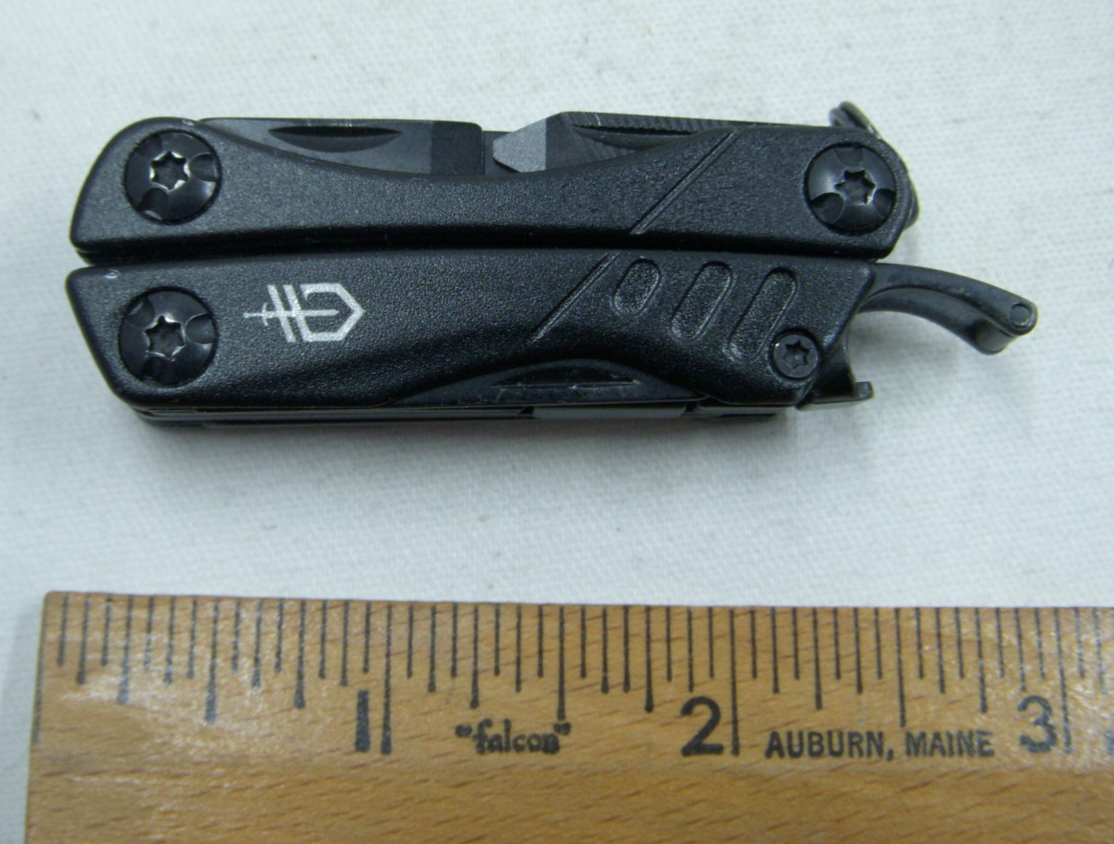 Gerber Dime 4660524D1 Black 11 Function Multi Tool