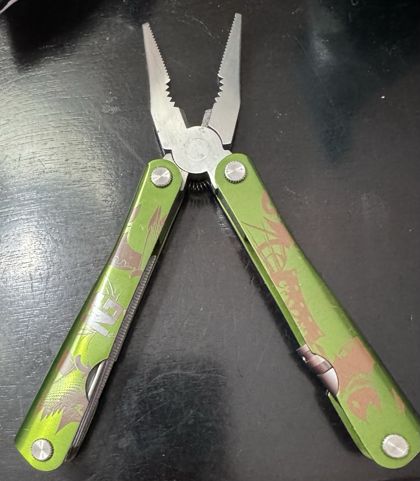 Multitool w/ Pliers Knife Screwdrivers Bottle Opener Saw Ruler Sheath Flashlight