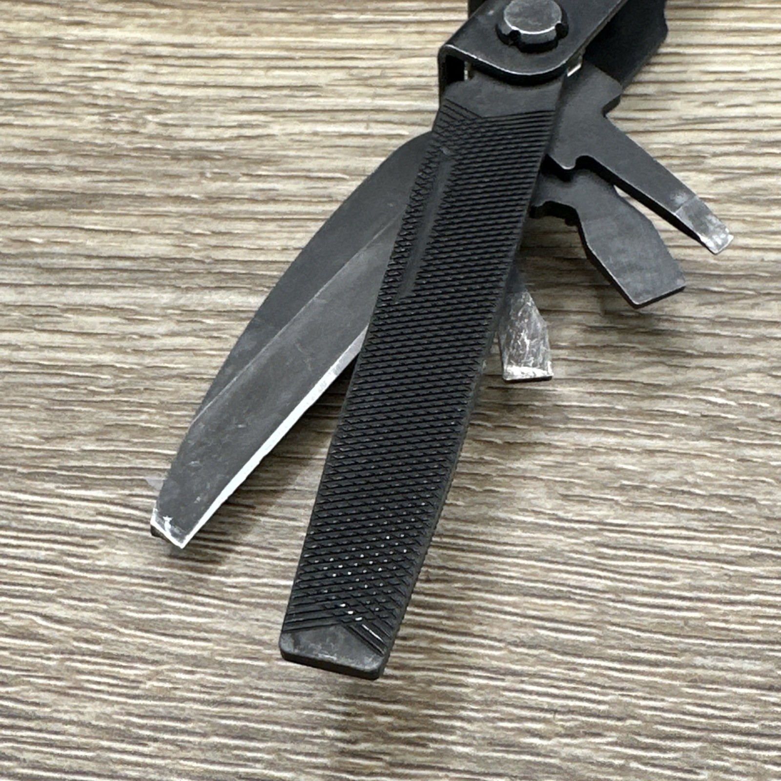 Gerber MP600 Multi-Plier 600 Multi-Tool – Black