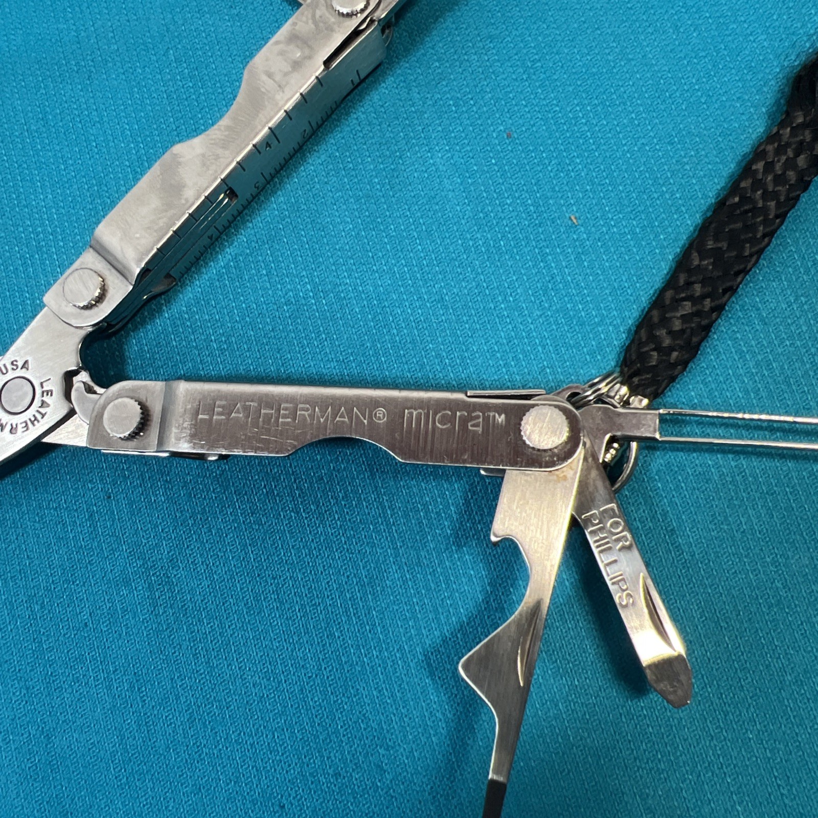 Leatherman Micra Multi-Tool Knife, Scissors- Stainless Steel Very Good Condition