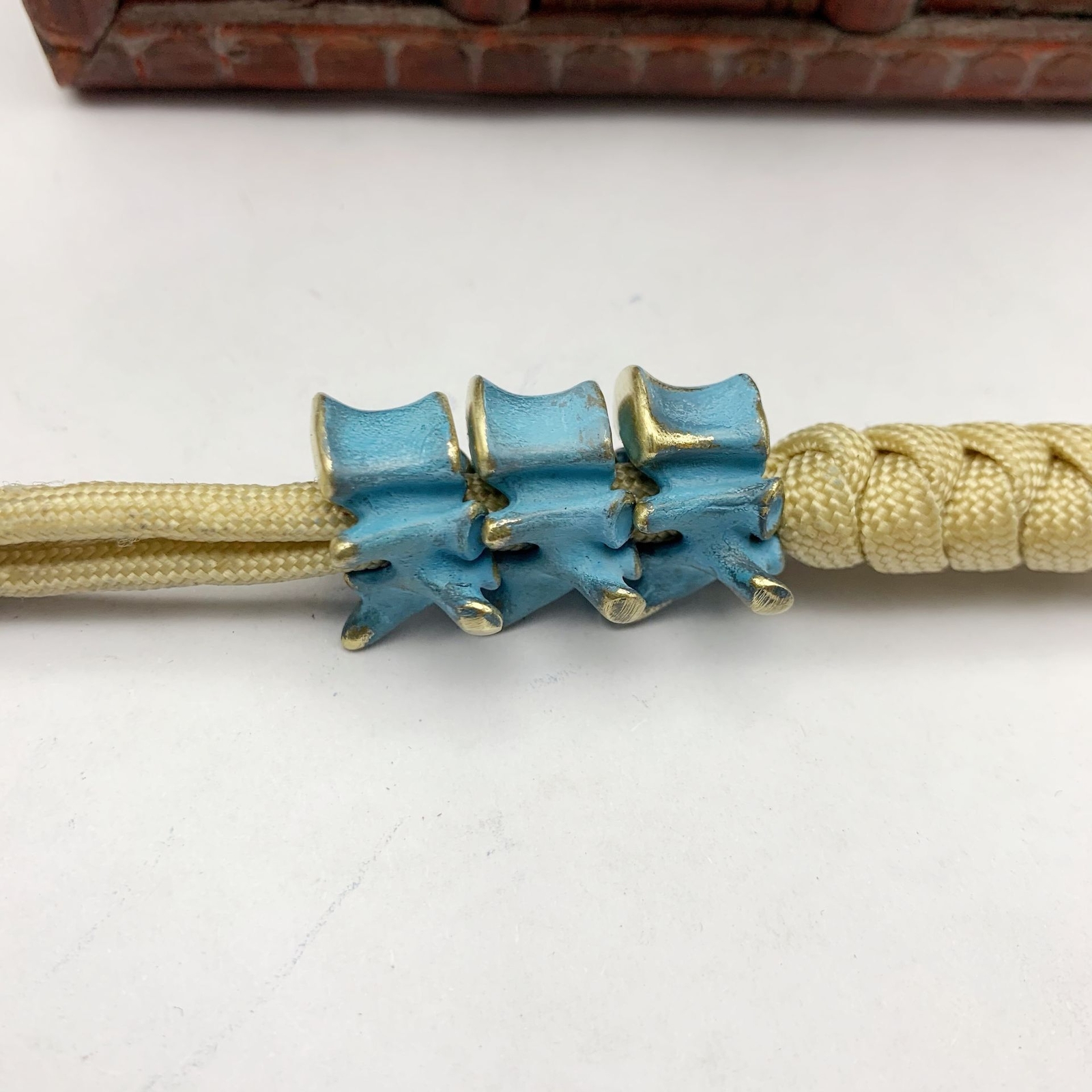 EDC Brass Cupronickel Knife Bead Mini Decorations Multif Pendants A Rope Pendant