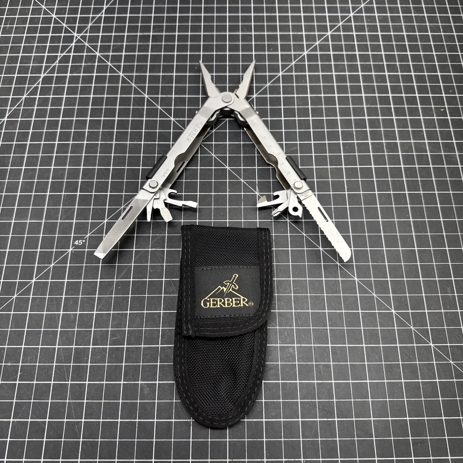 Gerber USA MP 600 Multi-Plier Nice Condition MultiTool Multiplier W/ Sheath A