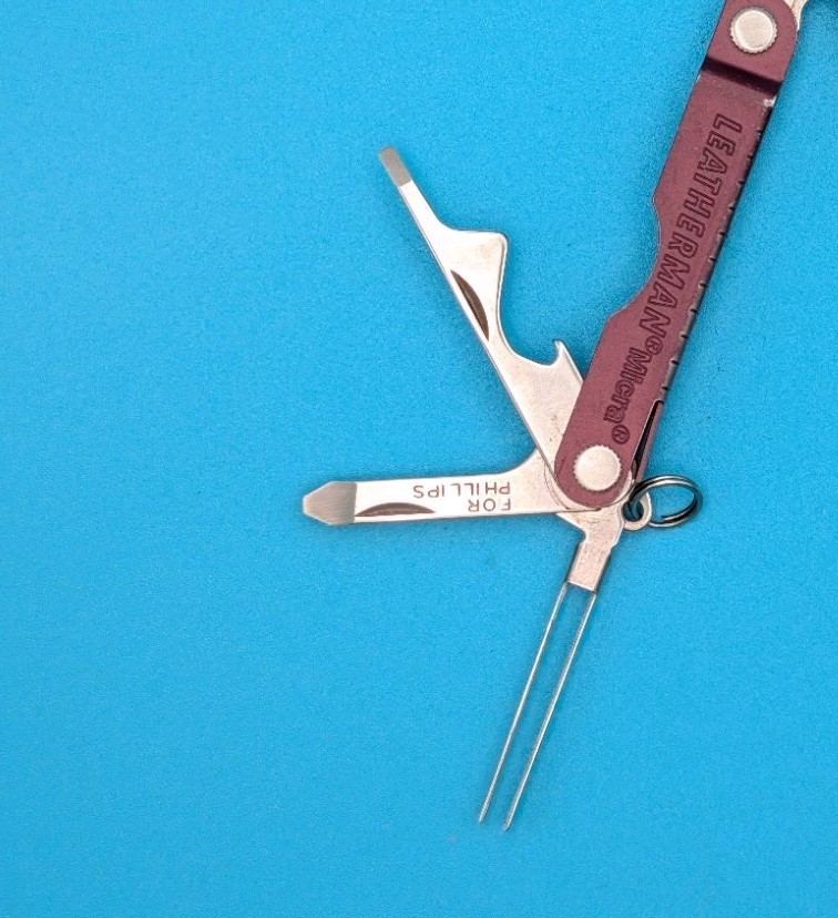 Leatherman Micra Multi-Tool, Knife, Scissors, Key Ring, Maroon!