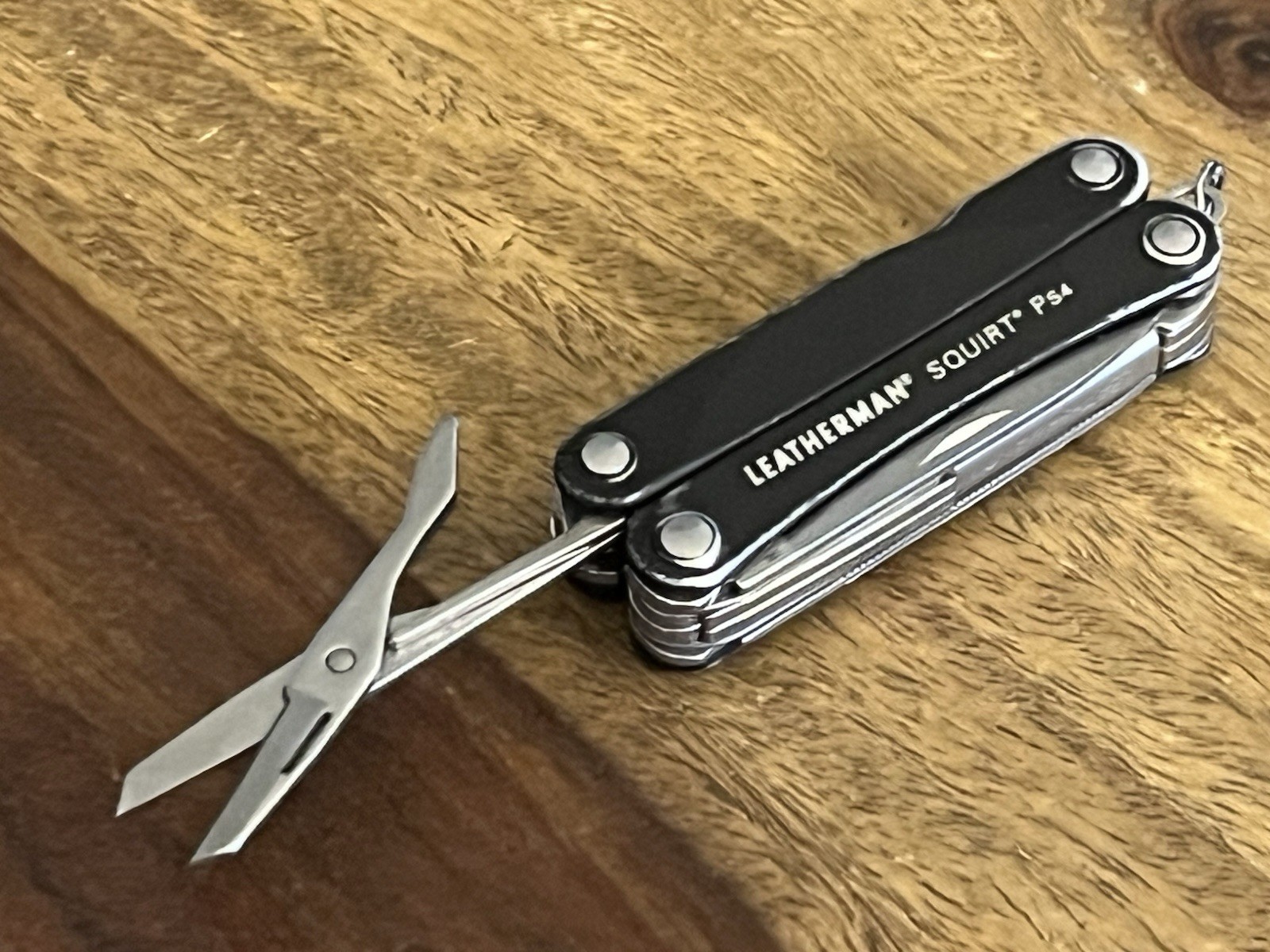 RETIRED Leatherman Squirt PS4 MultiTool Black DISCONTINUED SUPER NICE!