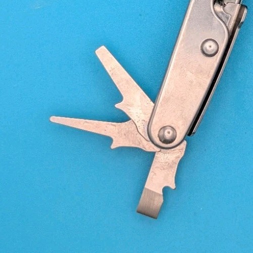 Leatherman Juice CS4 Multi Tool! Retired! COLUMBIA BLUE!