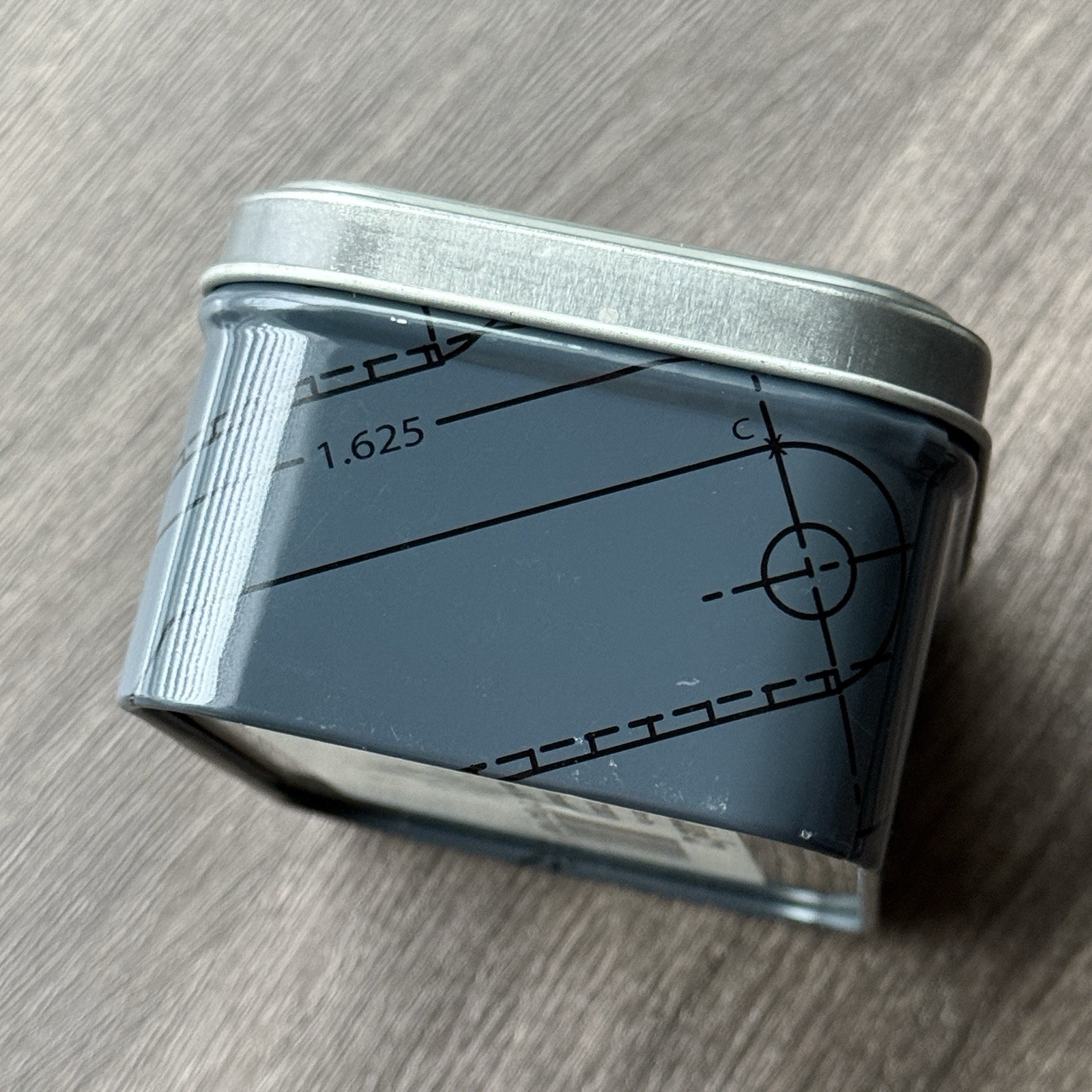 Leatherman Juice C2 Storm Gray. New In Gift Tin Box