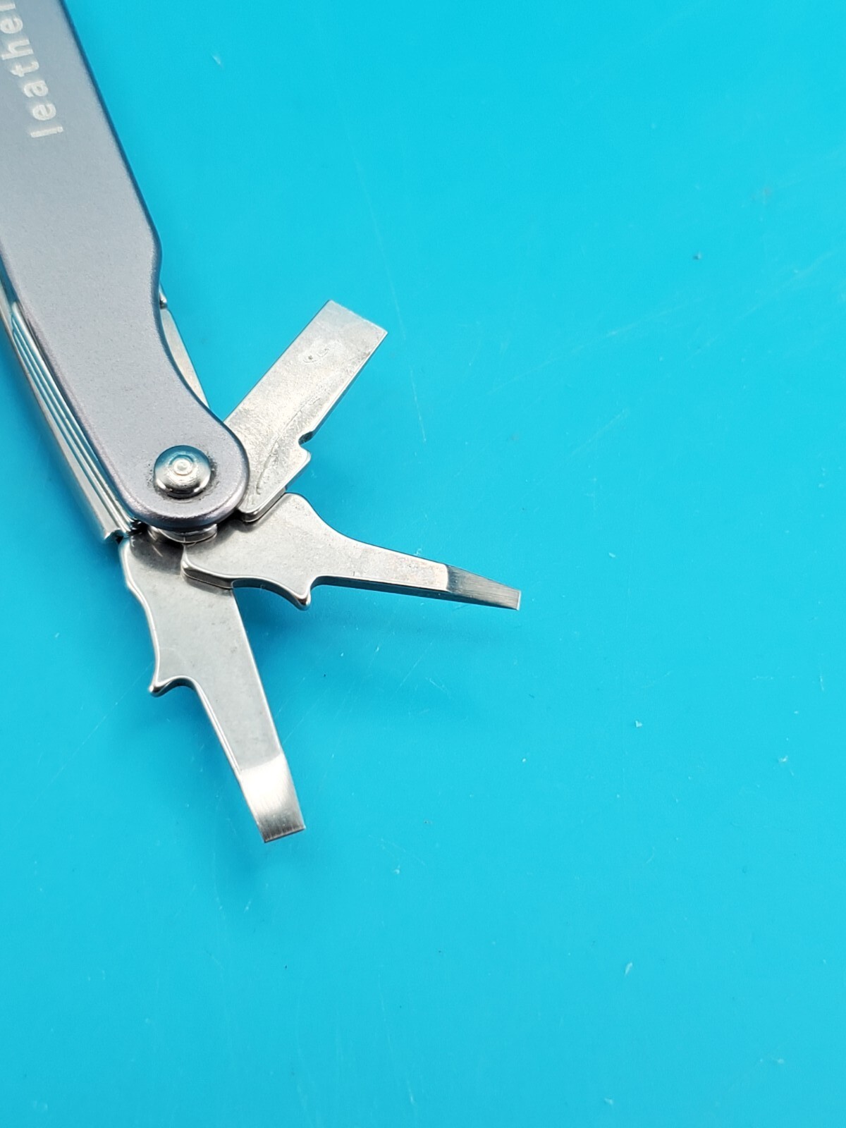 Leatherman Juice C2 Silver Multi Tool! RETIRED! NEW IN BOX!