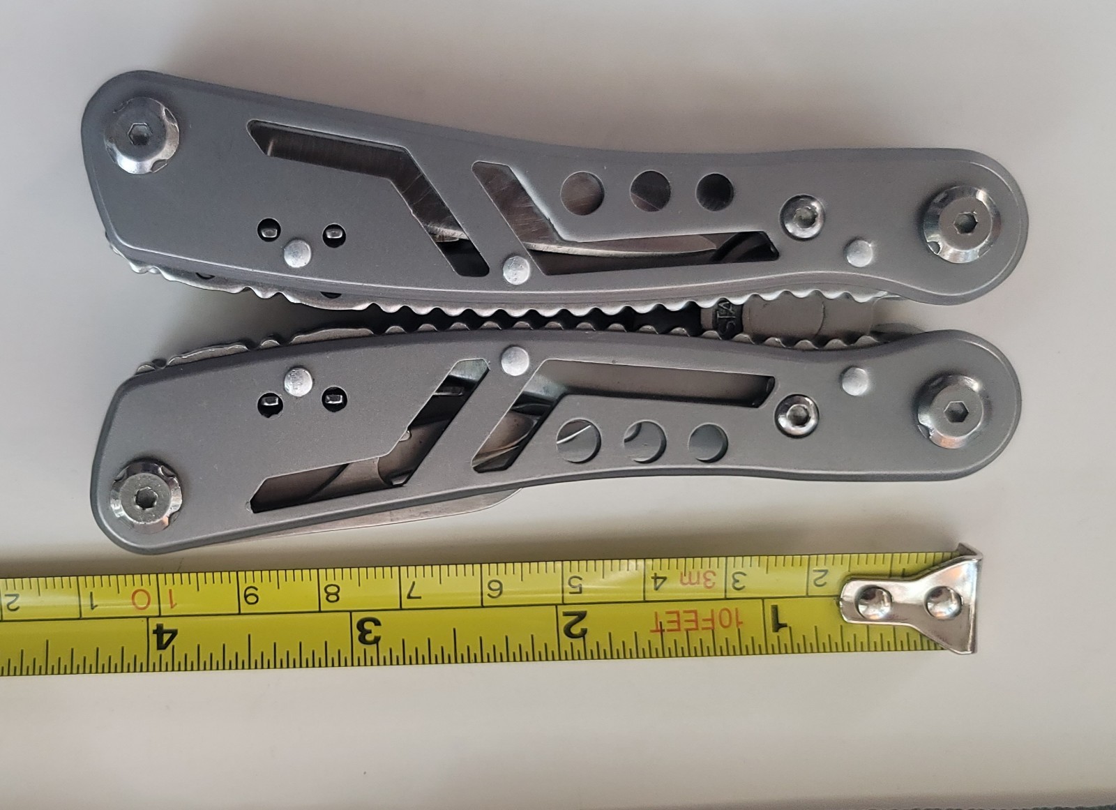 Grand Way 13-In-1 Stainless Steel Multi-Tool Pliers With Case