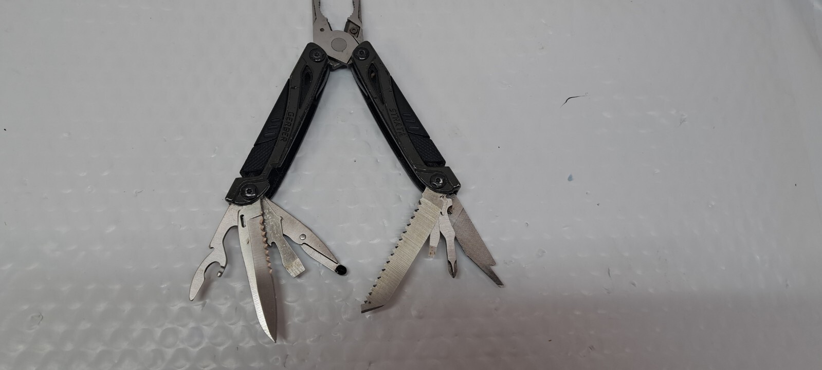 Gerber Strata EDC Compact Folding Pocket Knife Multi-Tool Discontinued 11/1/8