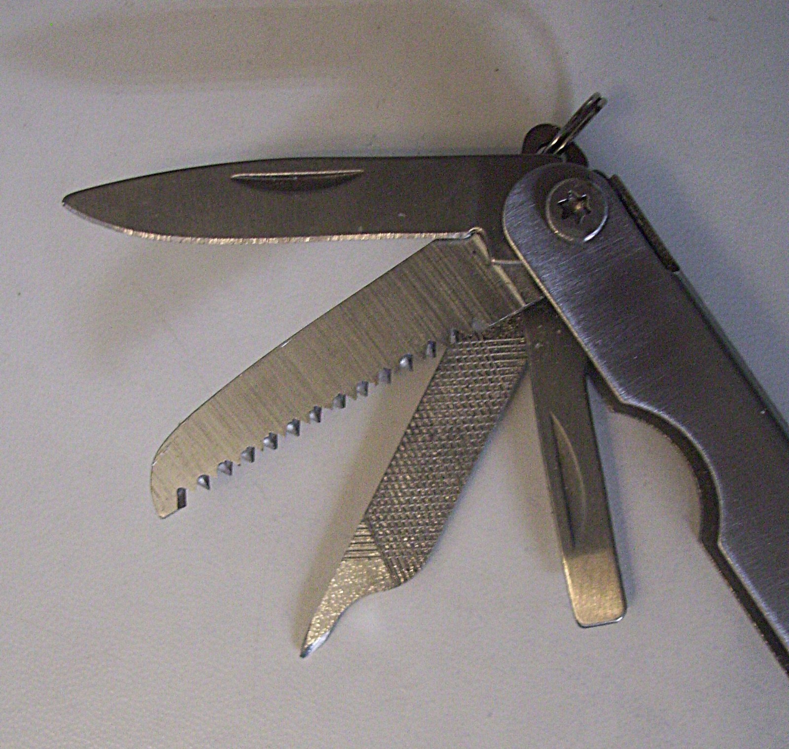 Berkley Vintage Fishing Camping Multi Tool 10 Functions Pocket Box or Key Ring