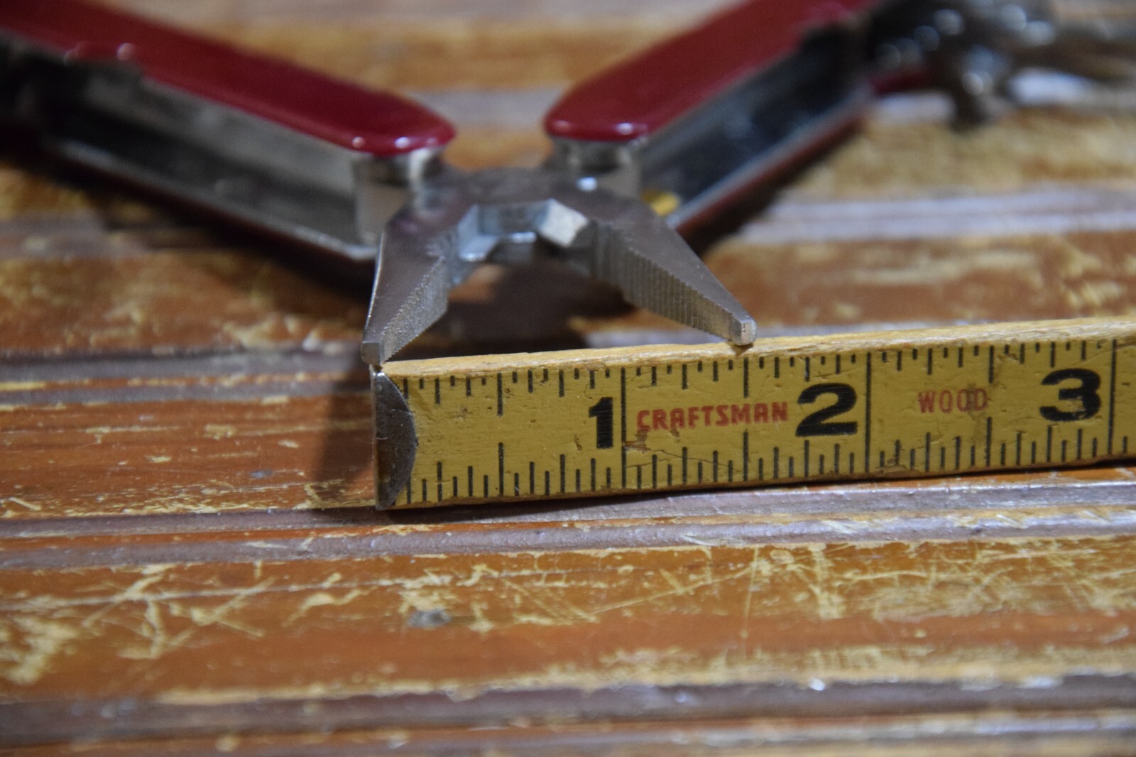 MULTI TOOL 12 FUNCTION POCKET KNIFE SAW SCREWDRIVER OPENER PLIERS WIRE CUTTER