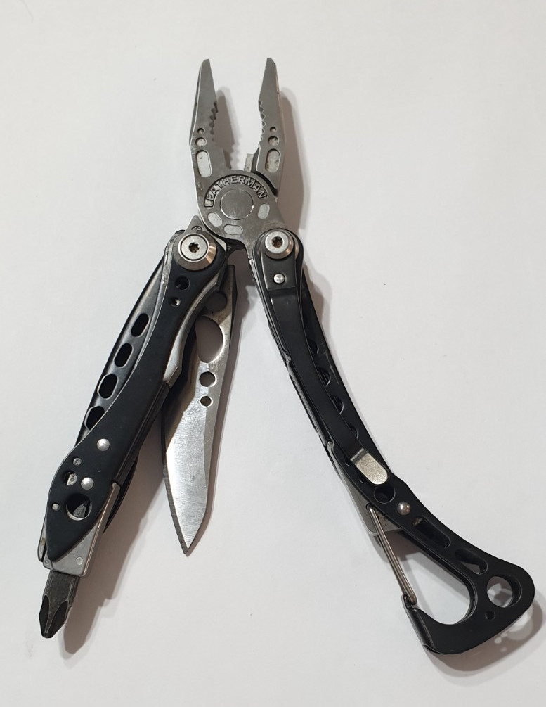 🔥 Leatherman Skeletool CX Carbon Fiber Rare Retired Used Multi Tool Collectable