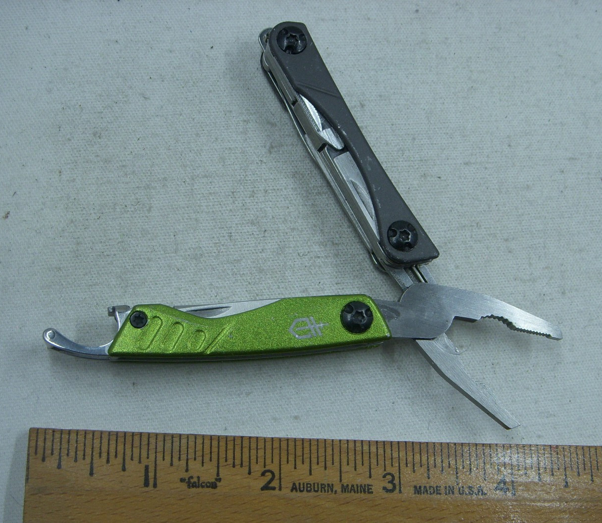 Gerber Dime 4660621D1 Green 11 Function Multi Tool
