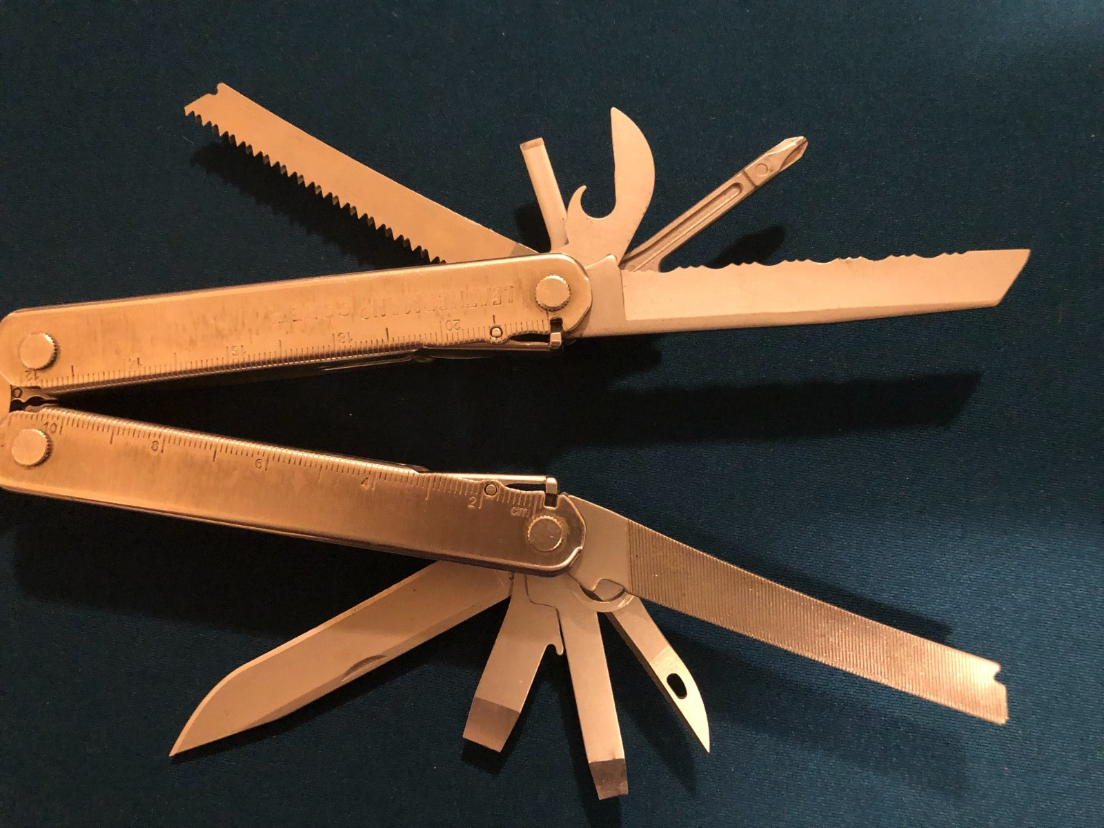 Vintage Leatherman Core Multi-Tool – Retired Model – Very Nice Condition