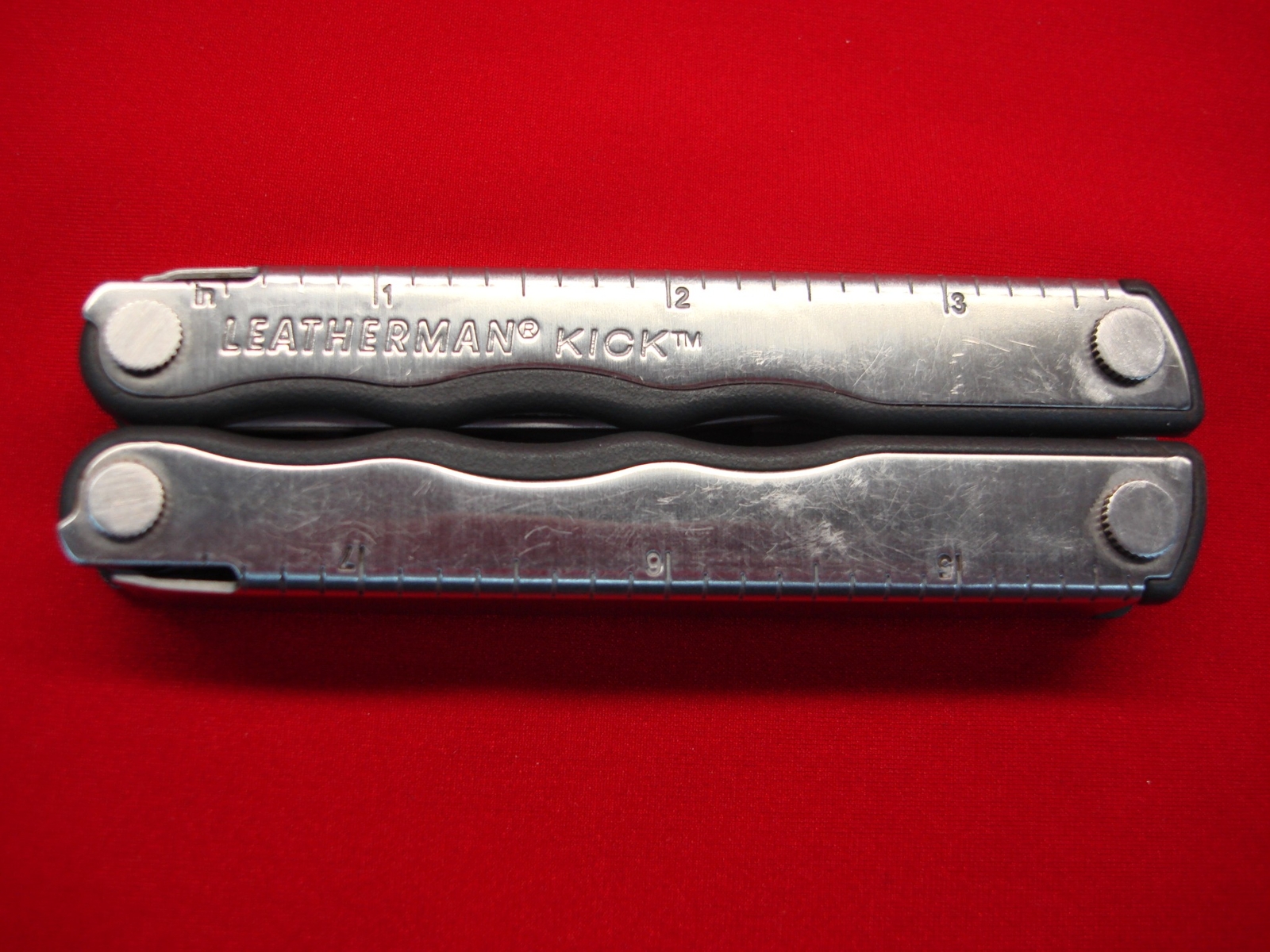 LEATHERMAN KICK MULTI-TOOL – GENUINE WITH 5 TOOLS – PREOWNED BUT VERY NICE COND.