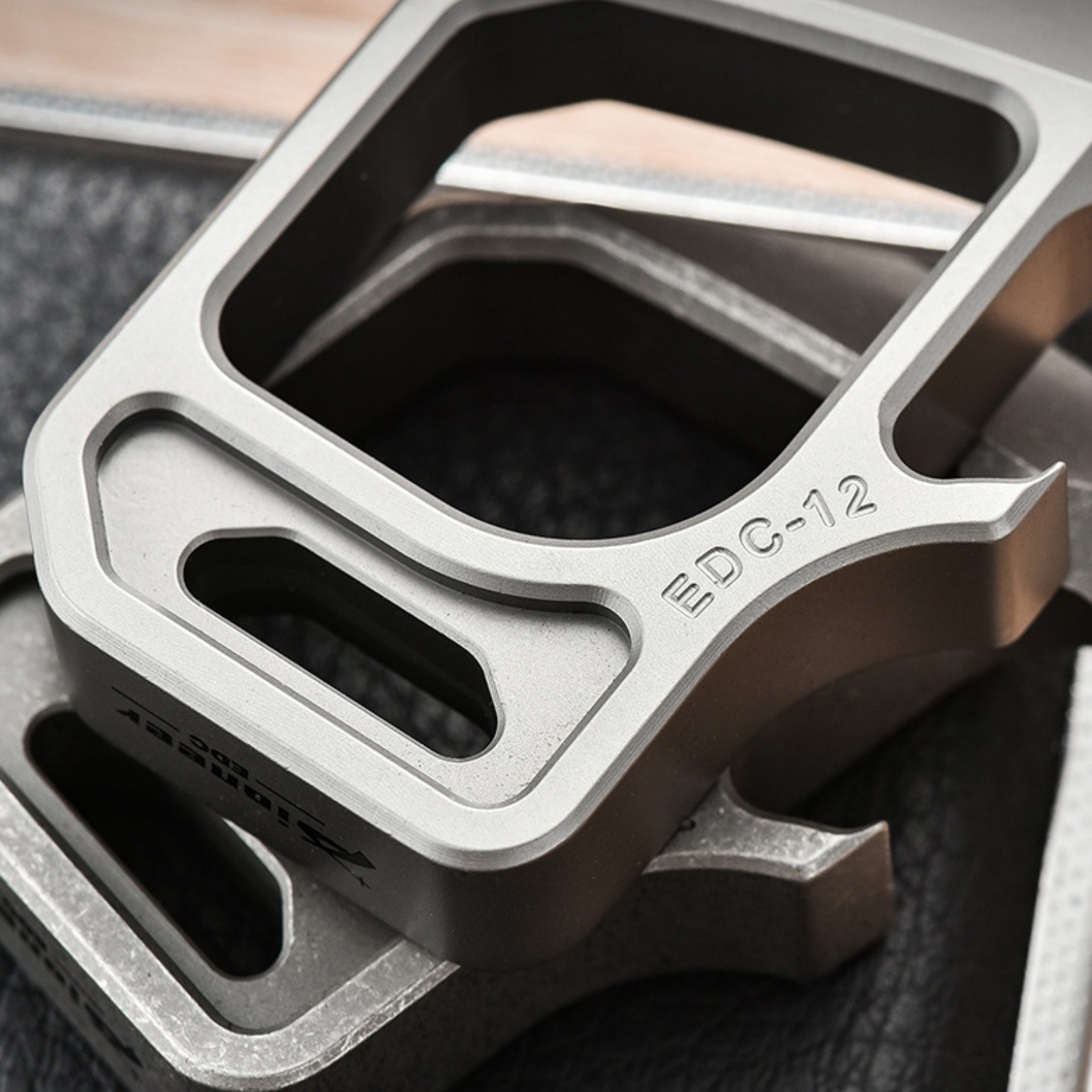 Titanium Alloy EDC Pry Bar Mutli Tool Bottle Opener Keychain Outdoor Gear