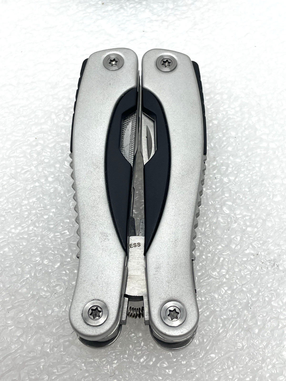 CHARLES COMPANY MULTI-TOOL PROMO NEAR MINT BLADE FILE SAW PHILIPS PLIERS