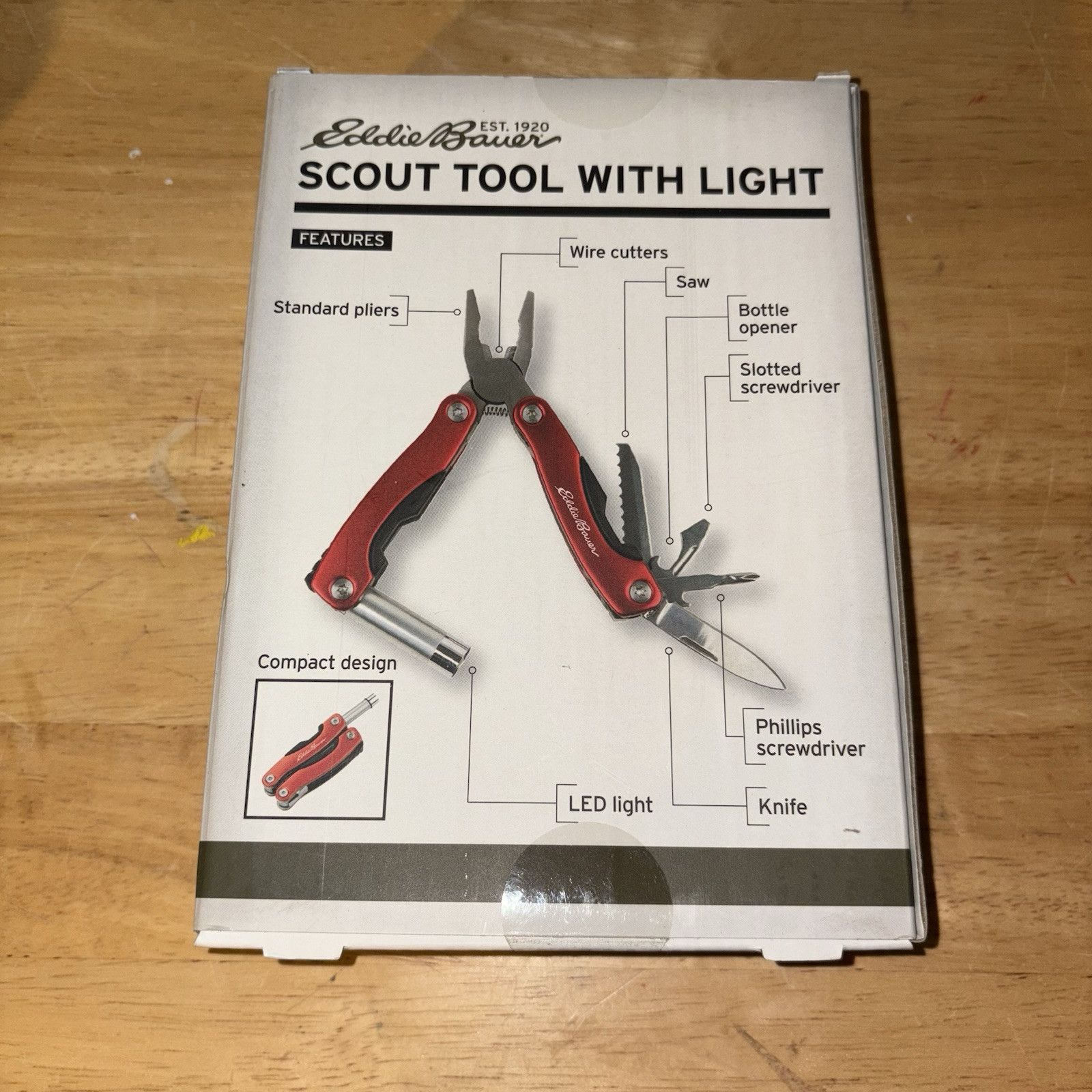 EDDIE BAUER SCOUT TOOL WITH LIGHT 8 FUNCTION